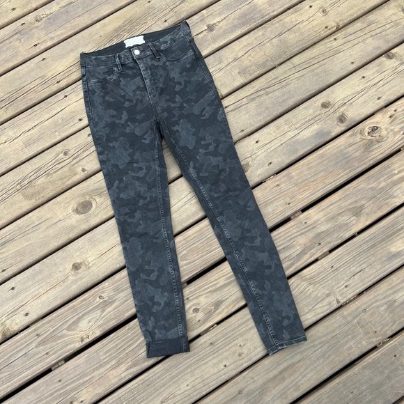 Free People | Camo Skinny Jeans - Picture 3 of 7